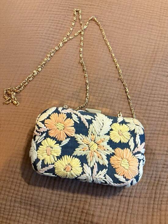Anthropologie Handbags - Anthropologie Audra Embroidered Wildflower Floral Clutch Bag